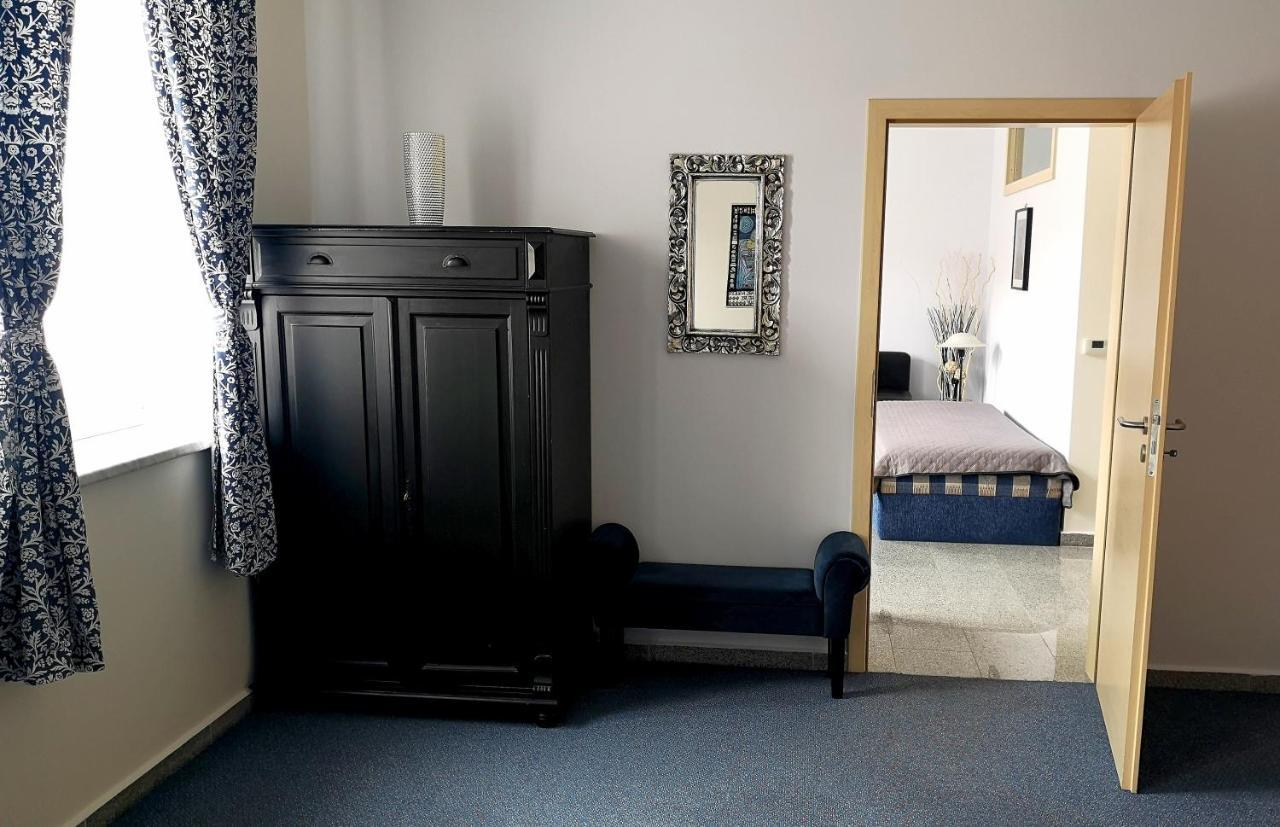 Apartmany Gulliver Микулов Екстериор снимка