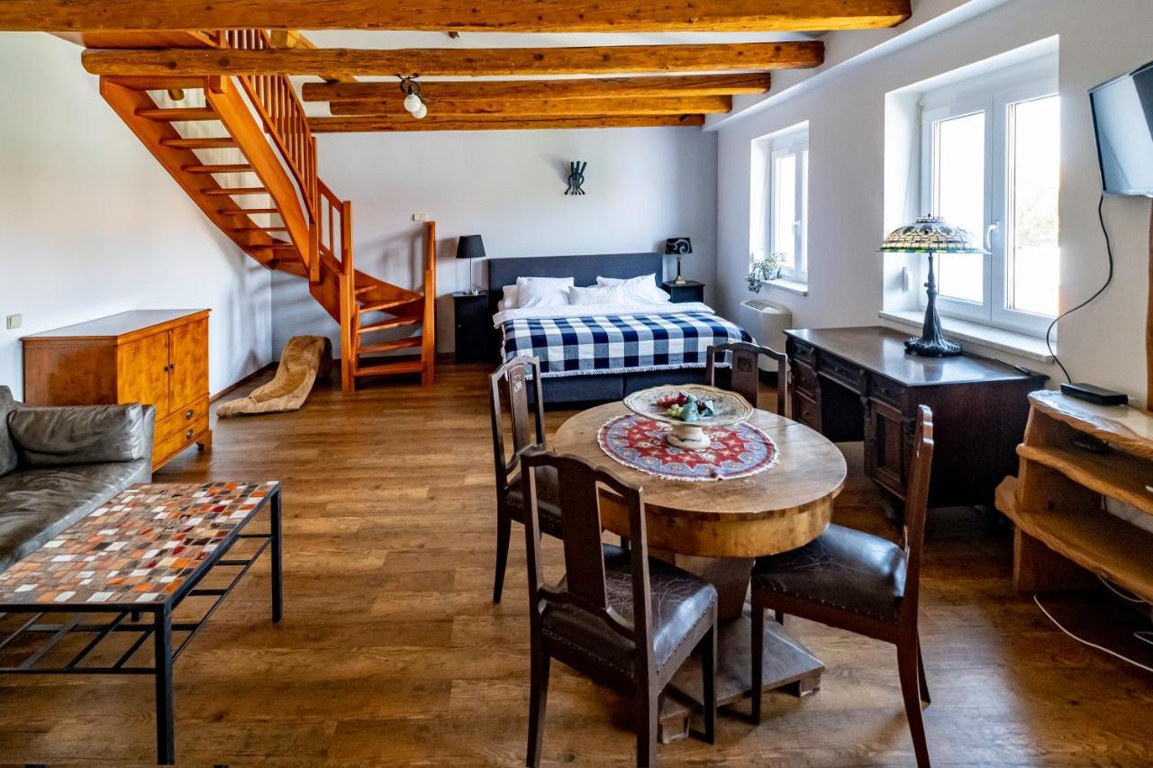 Apartmany Gulliver Микулов Екстериор снимка