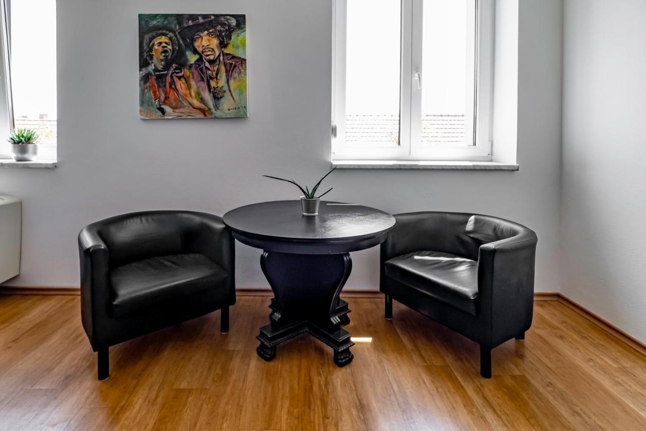 Apartmany Gulliver Микулов Екстериор снимка